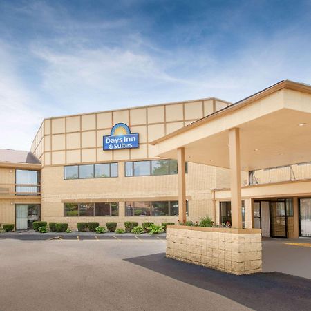 Days Inn & Suites By Wyndham Madison Heights Mi Exterior foto